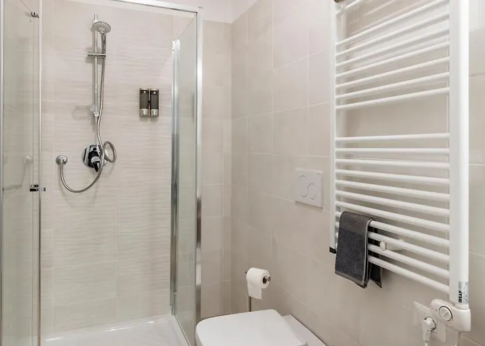 Appartamento Brand New With Private Parking Space *